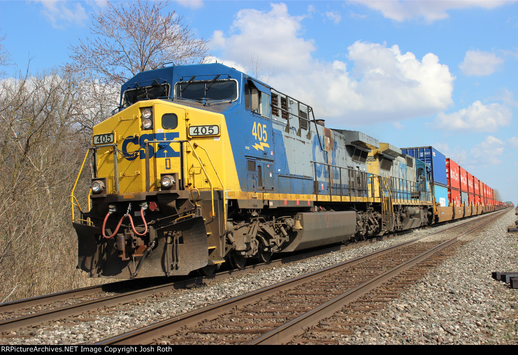 CSX 405 & CSX 7586